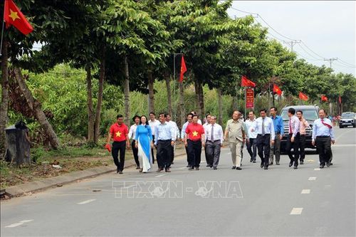 Khánh thành 'Đường cờ Tổ quốc' dài nhất nước