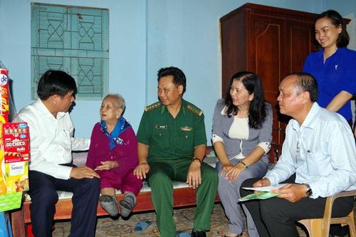 TP Hồ Chí Minh: Nhiều hoạt động hỗ trợ đời sống, tinh thần cho người dân