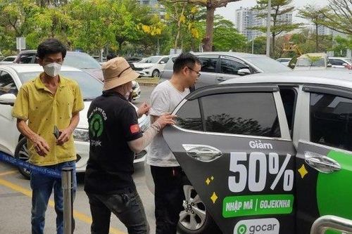 GoCar của Gojek hỗ trợ giao thông và gia tăng thu nhập cho tài xế tại sân bay Tân Sơn Nhất