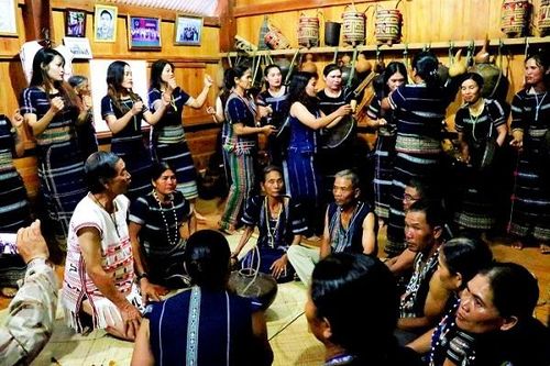 60 nghệ nhân, diễn viên tham gia tái hiện lễ cưới truyền thống của người K'ho Srê
