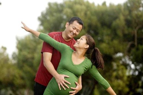 Làm mẹ lần đầu ở tuổi U50