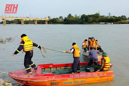 Tìm thấy thi thể nam thanh niên nhảy cầu Vạn Hà tự tử
