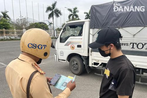 Bảo đảm trật tự, an toàn giao thông dịp nghỉ lễ giỗ Tổ Hùng Vương, lễ 30-4 và 1-5