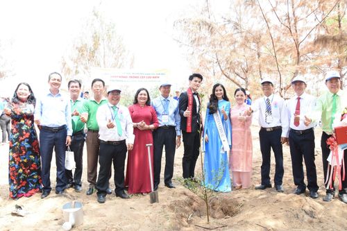 Người mẫu Quốc Bảo chăm chỉ với dự án cộng đồng, tiết lộ kế hoạch thi quốc tế