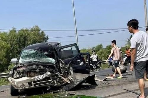Tai nạn liên hoàn trên QL20 gần cầu La Ngà, 6 người thương vong
