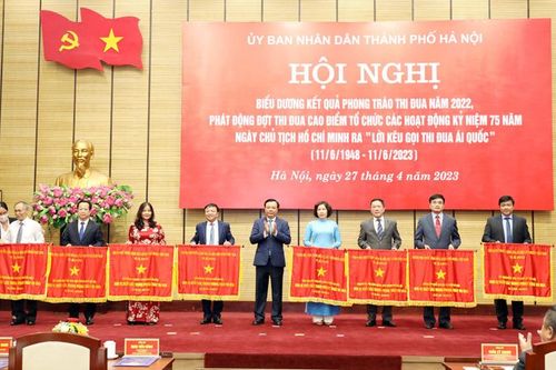Hà Nội phát động đợt thi đua cao điểm kỷ niệm 75 năm Ngày Chủ tịch Hồ Chí Minh ra 'Lời kêu gọi thi đua ái quốc'