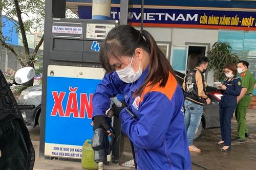 Hà Nội: Chuyển vụ việc kinh doanh xăng dầu có dấu hiệu về tội lừa dối người tiêu dùng sang Công an