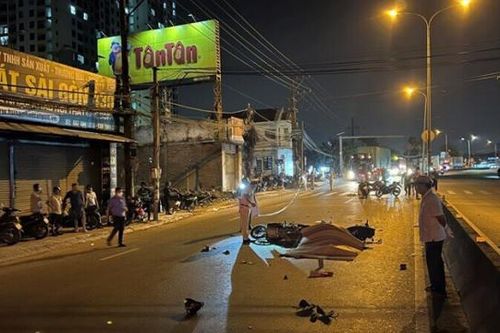 Tai nạn giao thông ngày 28/4/2023: Tàu hỏa tông xe tải chở đá, tài xế chết