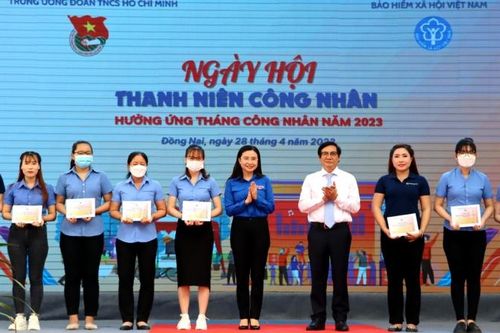 Khai mạc Ngày hội Thanh niên công nhân khu vực Đông Nam Bộ