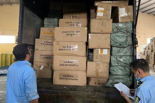 Tiêu hủy số lượng lớn hàng hóa nhập lậu, giả mạo trị giá hơn 10 tỷ đồng