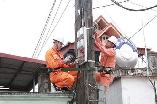 PC Ninh Bình đồng bộ giải pháp bảo đảm điện trong dịp lễ và mùa nắng nóng 2023