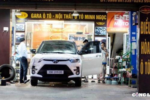 Lượng khách tăng gấp 2-3 lần, dịch vụ rửa ô tô hốt bạc ngày lễ