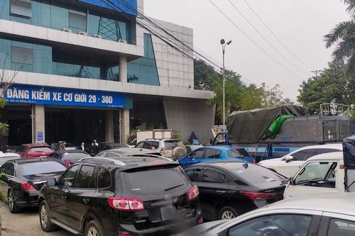 Đã 'tháo gỡ' cho đăng kiểm, nhiều nơi vẫn đồng loạt kêu cứu