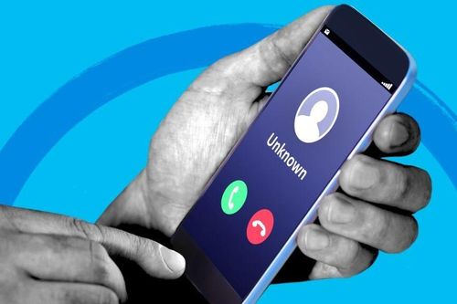 Người đàn ông mất hơn 2 tỷ đồng sau khi nghe điện thoại giả danh công an