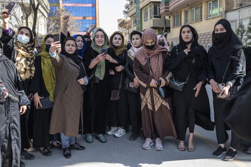 HĐBA ra nghị quyết yêu cầu Taliban từ bỏ lệnh cấm đối với phụ nữ