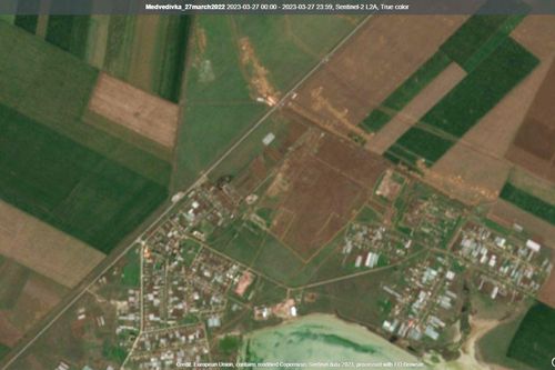 Nga đưa hết phương tiện ra khỏi một căn cứ quan trọng ở Crimea