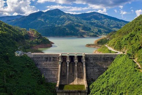Quảng Nam: Yêu cầu nhiều thủy điện trên sông Vu Gia – Thu Bồn dừng vận hành, điều chỉnh mực nước theo quy định
