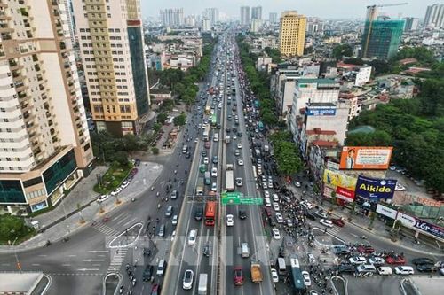 Mật độ giao thông tại Thủ đô tăng cao trước ngày nghỉ lễ