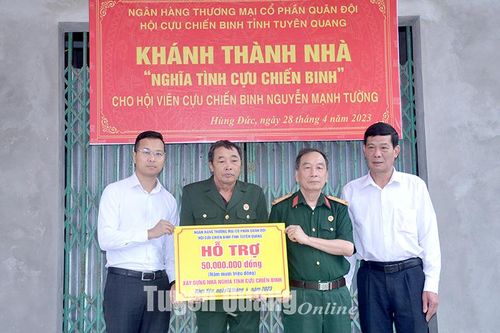 Khánh thành nhà nghĩa tình CCB tại Hùng Đức