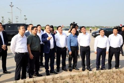 Thủ tướng Chính phủ Phạm Minh Chính thăm Khu công nghiệp Liên Hà Thái