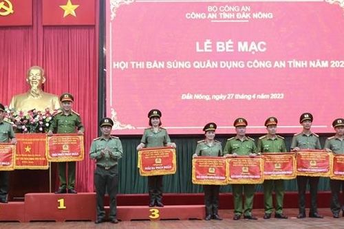Sôi nổi hội thi bắn súng quân dụng Công an tỉnh Đắk Nông