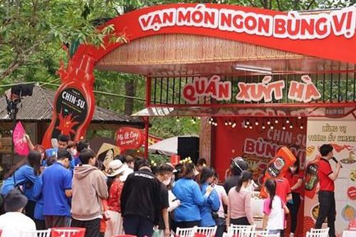 Ẩm thực Đất Tổ 'chiếm sóng', thực khách trải nghiệm món ngon bốn phương