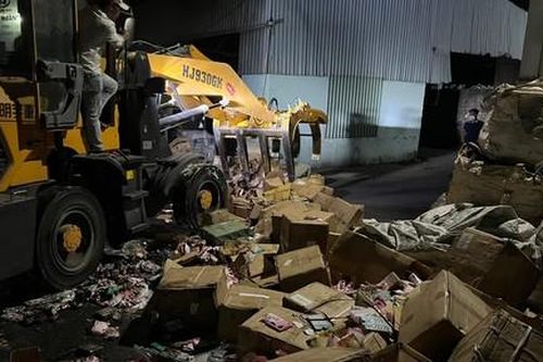 TPHCM: Tiêu hủy hơn 91 ngàn sản phẩm vi phạm, trị giá gần 11 tỷ đồng