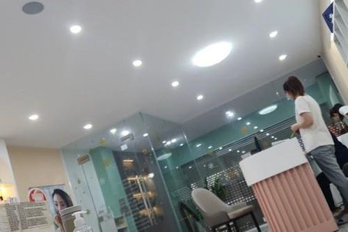 Hàng loạt 'bí mật' bất thường sau cánh cửa của nha khoa 360 Dental?