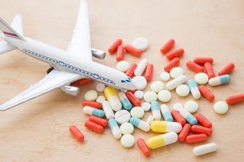 Một số loại thuốc cần mang theo khi đi du lịch