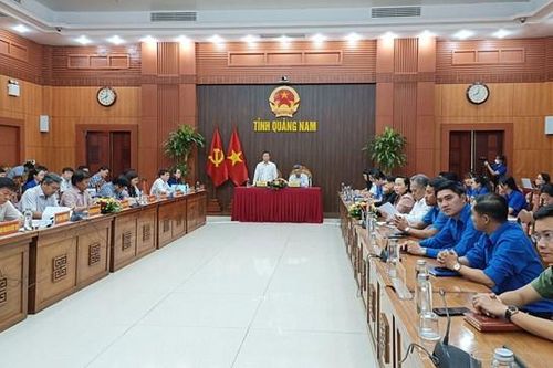 Chủ tịch UBND tỉnh Quảng Nam đối thoại với đoàn viên, thanh niên về chuyển đổi số