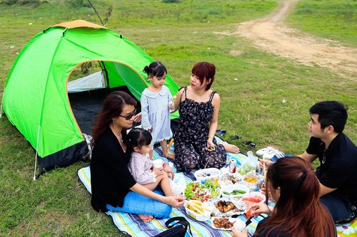 Phát hiện mắc Covid-19 khi đang đi du lịch, người dân nên làm gì?