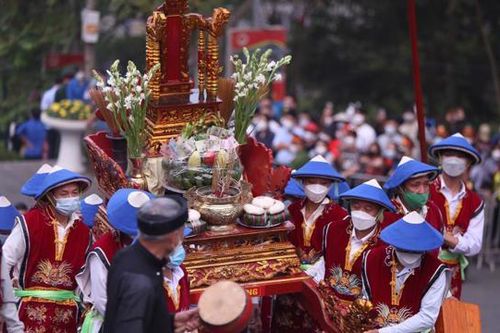 Dâng lên Quốc Tổ một tấm lòng