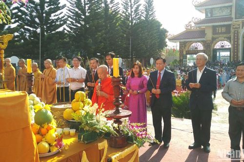 Đồng bào dân tộc thiểu số Kon Tum hướng về Giỗ Tổ Hùng Vương