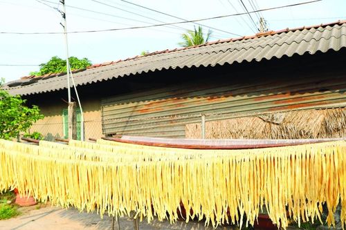 Trăm năm giữ lửa nuôi nghề