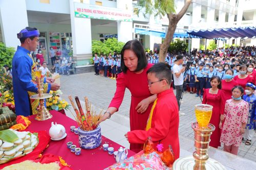Tự hào nguồn cội