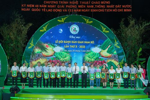 Cần Thơ khai mạc Lễ hội bánh dân gian Nam Bộ lần thứ 10