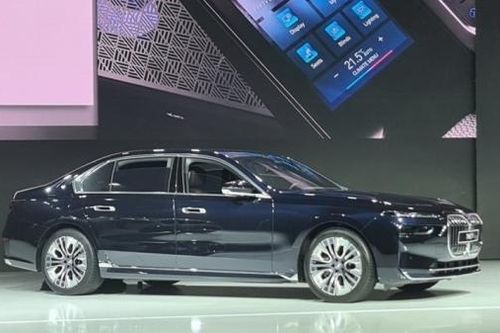Cập nhật bảng giá xe BMW 7-series 2023 các phiên bản tại Việt Nam