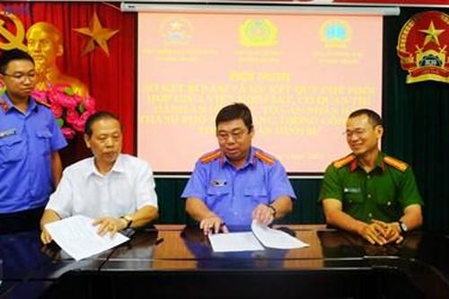 VKSND TP Nha Trang ký kết quy chế phối hợp trong công tác thi hành án hình sự