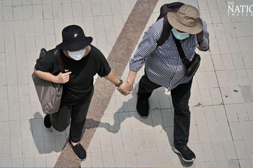 Thái Lan chứng kiến hiện tượng hiếm thấy khi Mặt Trời và Trái Đất di chuyển lệch trục