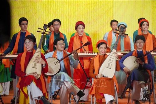 Liên hoan Văn hóa nghệ thuật dân gian Việt Nam lần 2: Chung tay giữ hồn dân tộc
