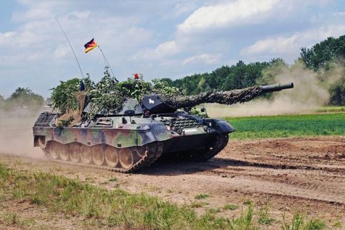Đức sẽ chuyển giao cho Ukraine 80 xe tăng chủ lực Leopard-1 A5