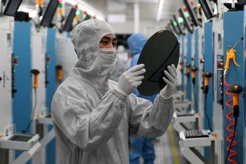 Bloomberg: Đức xem xét hạn chế bán hóa chất sản xuất chip cho Trung Quốc