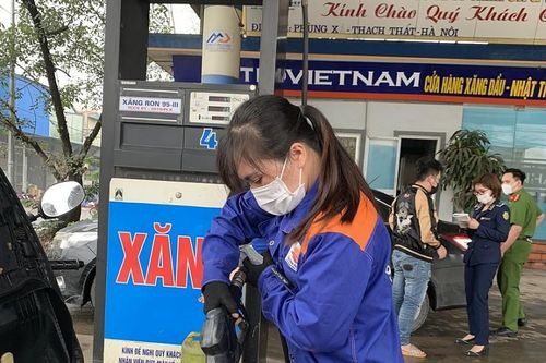 Hà Nội: Chuyển cơ quan công an điều tra cơ sở bán xăng Ron 95-III kém chất lượng