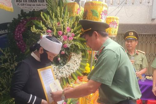 Truy thăng cấp bậc hàm Trung tá cho đồng chí Nguyễn Chí Nguyện