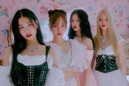 Thần tượng Kpop qua thời chỉ là những con rối