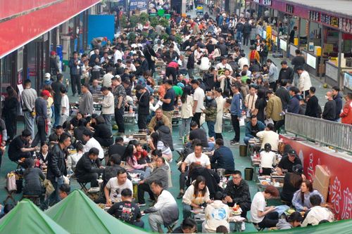Thành phố ở Trung Quốc bất ngờ hút khách