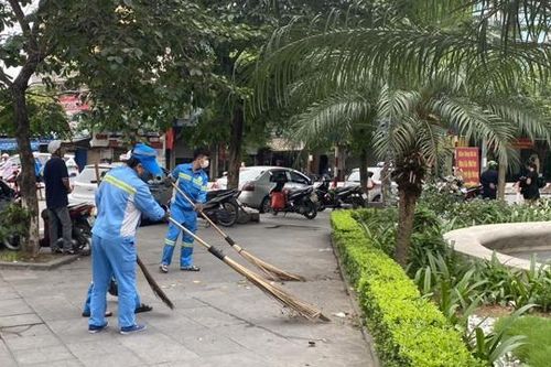 Đống Đa: Đảm bảo vệ sinh môi trường tại các khu vực đông người