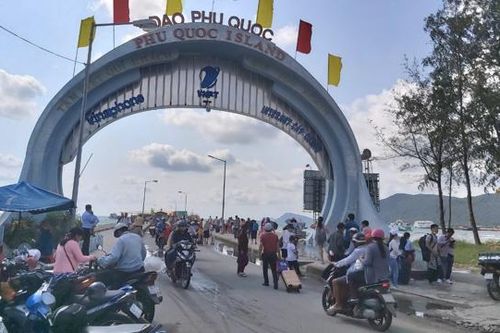 Lượng khách đến Phú Quốc giảm mạnh