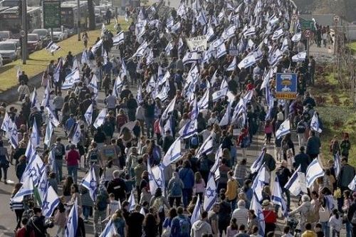 Cảnh sát Israel giải tán những người biểu tình phong tỏa đường cao tốc