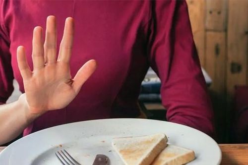 Dấu hiệu khi ăn cảnh báo ung thư